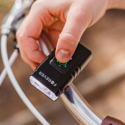 FOREVER BLG-200 set svjetala za bicikl, prednje i stražnje LED svjetlo, punjiva baterija, vodootporan FOREVER BLG-200 set svjetala za bicikl, prednje i stražnje LED svjetlo, punjiva baterija, vodootporan