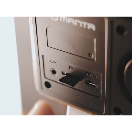 MANTA RDI910 WC radio prijemnik / sat / budilica, FM radio, Bluetooth 5.0, punjiva baterija, Qi bežični punjač, ​​microSD / AUX